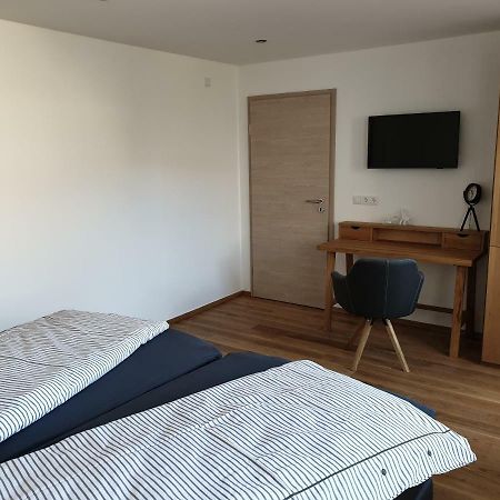 Beim Hooch. Egon Apartment Brucktal Luaran gambar